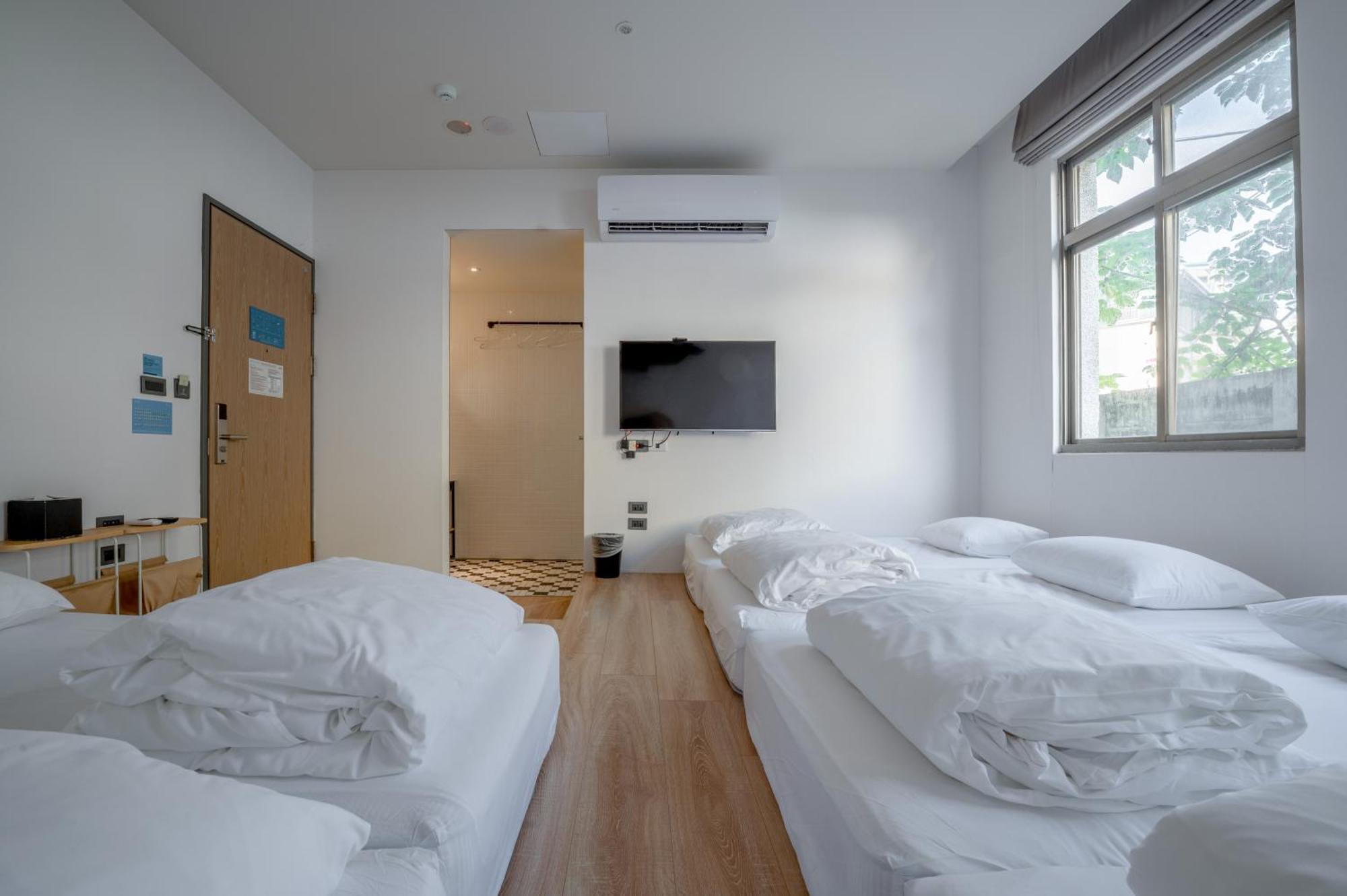Light Hostel Hualien Buitenkant foto