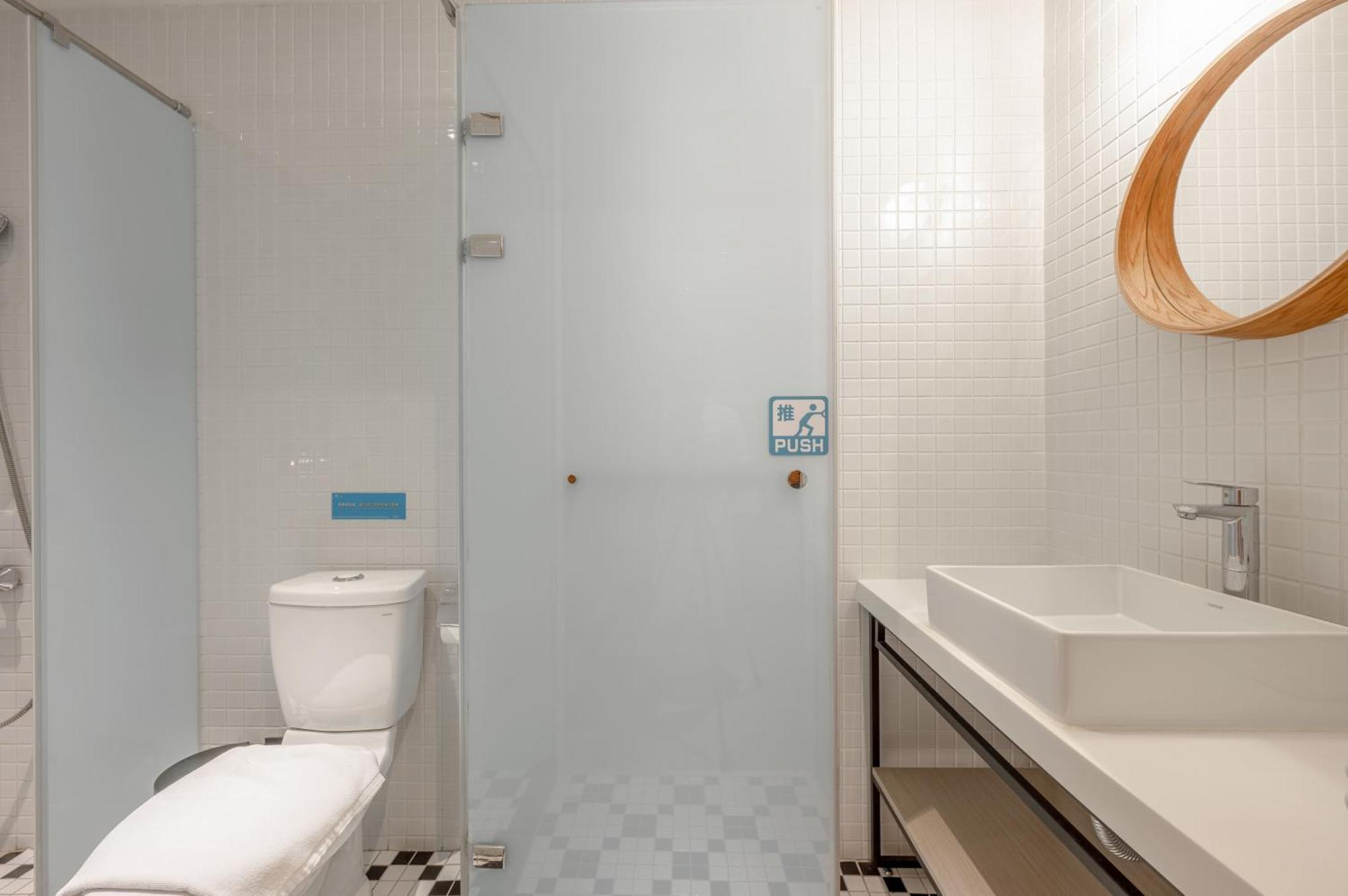 Light Hostel Hualien Buitenkant foto
