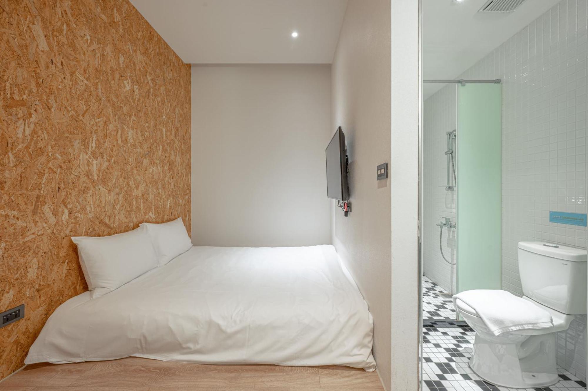 Light Hostel Hualien Buitenkant foto
