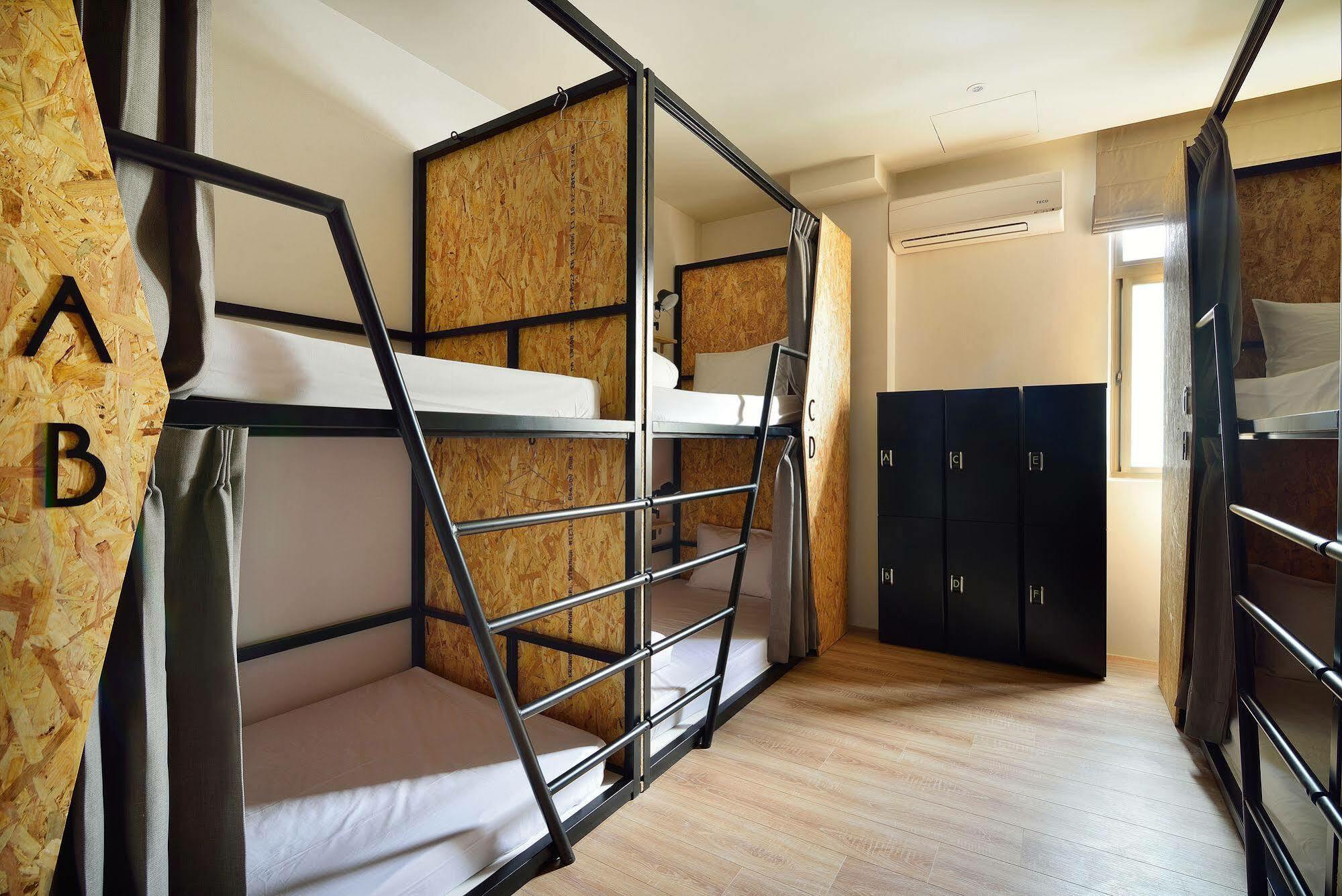 Light Hostel Hualien Buitenkant foto